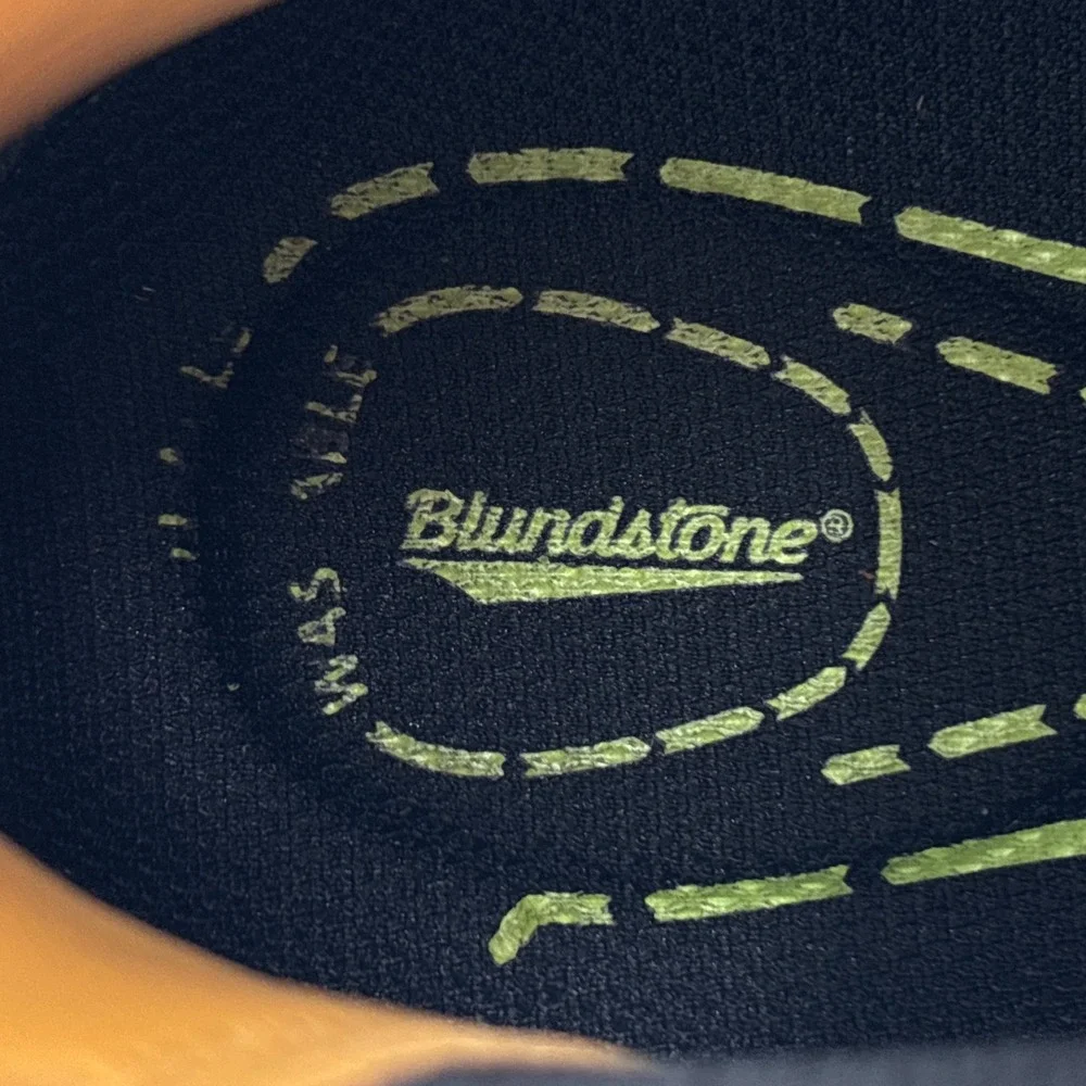 Blundstone 2146 Elastic Sided Active Boot Sand/Navy Women Size 6.5 US 9.5 Suede
